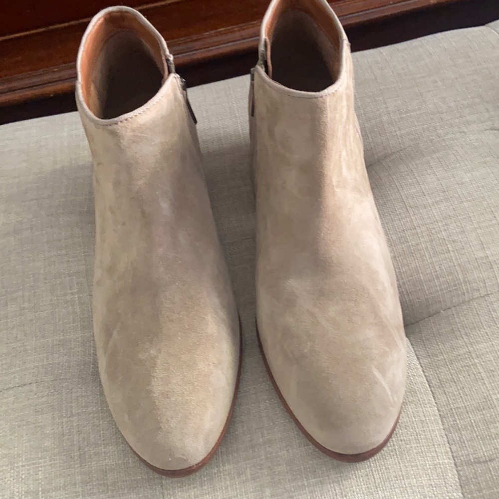 New without tags booties by Sam Edelman